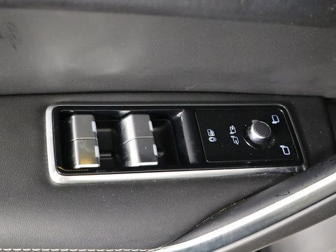 Used 2025 Jaguar F-PACE R-Dynamic S AWD/4WD image 21
