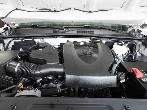 Certified 2023 Toyota Tacoma TRD Off-Road w/ TRD Premium Off Road Package image 30