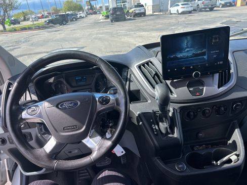 Used 2017 Ford Transit 350 XLT image 2