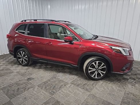 Used 2022 Subaru Forester Limited image 1