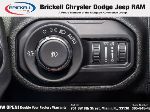 Used 2021 Jeep Wrangler Unlimited Sahara image 27