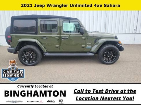 Used 2021 Jeep Wrangler Unlimited Sahara w/ Dual Top Group AWD/4WD image 3