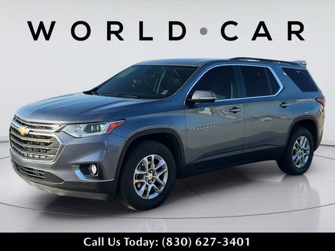 Used 2020 Chevrolet Traverse LT FWD image 3