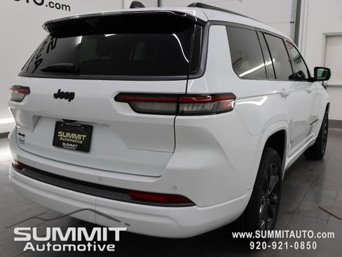 New 2026 Jeep Grand Cherokee L Limited AWD/4WD image 29