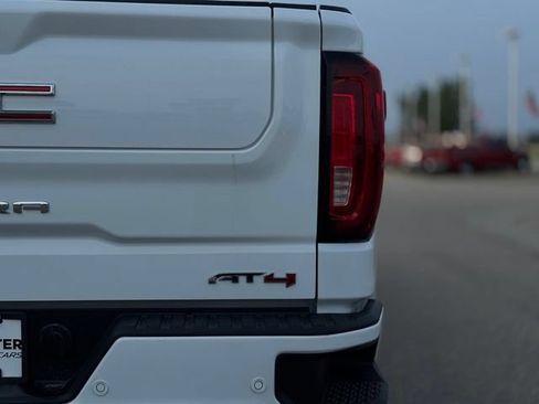 Used 2023 GMC Sierra 1500 AT4 w/ AT4 Preferred Package AWD/4WD image 57