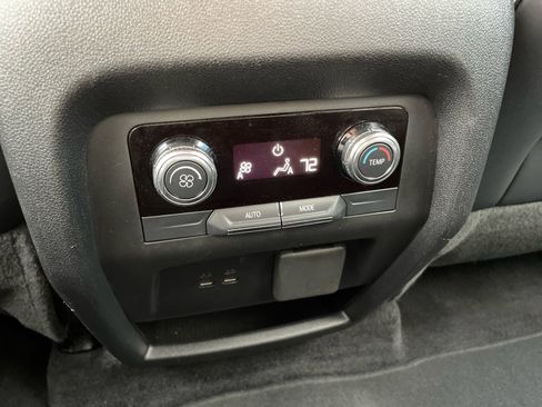 Used 2025 GMC Acadia Elevation w/ Super Cruise Package FWD image 8