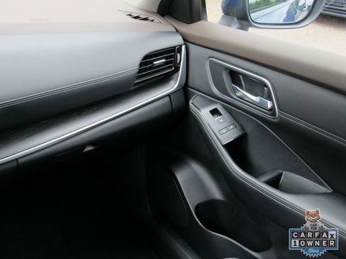 Certified 2023 Nissan Rogue Platinum AWD/4WD image 22