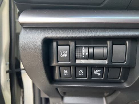 Used 2023 Subaru Crosstrek 2.5i Limited image 10