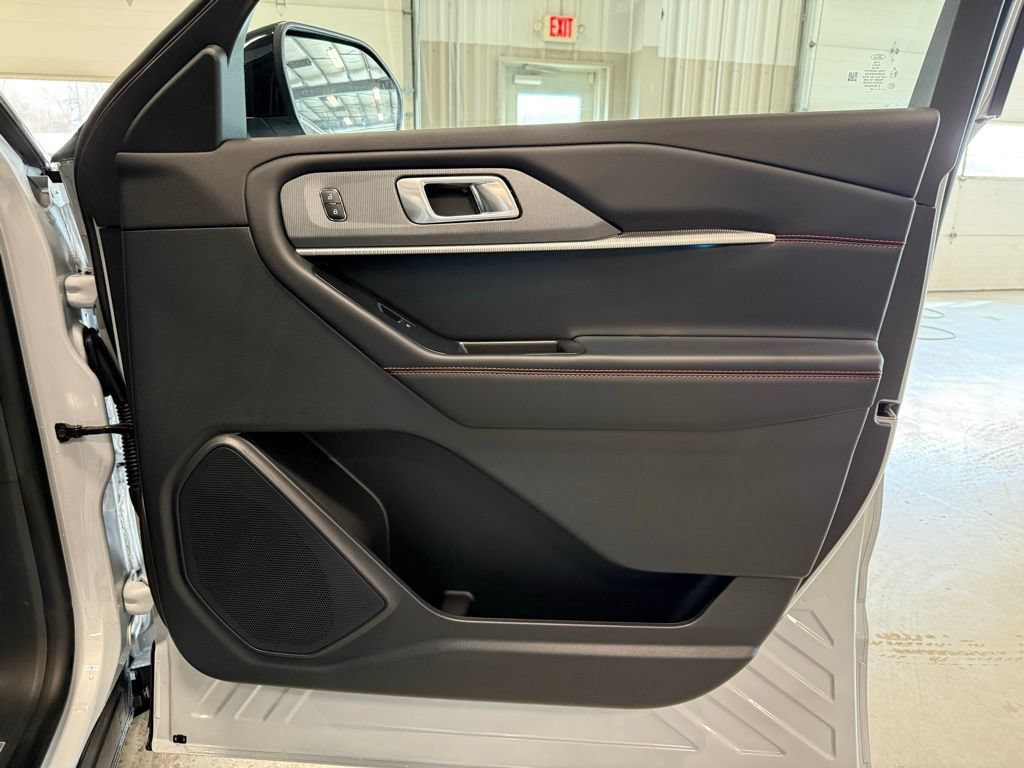 New 2026 Ford Explorer ST-Line w/ ST-Line Street Pack AWD/4WD image 36