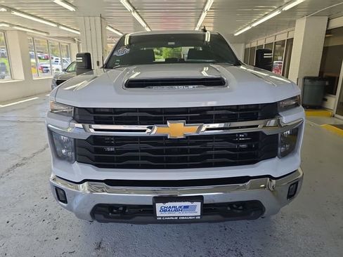 Used 2024 Chevrolet Silverado 2500 LT AWD/4WD image 8
