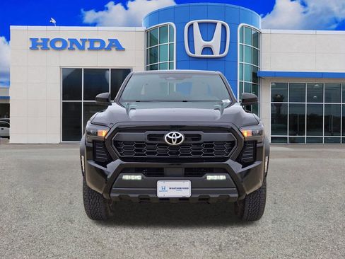 Used 2024 Toyota Tacoma TRD Off-Road AWD/4WD image 8
