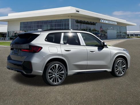 New 2026 BMW X1 xDrive28i w/ M Sport Package AWD/4WD image 11