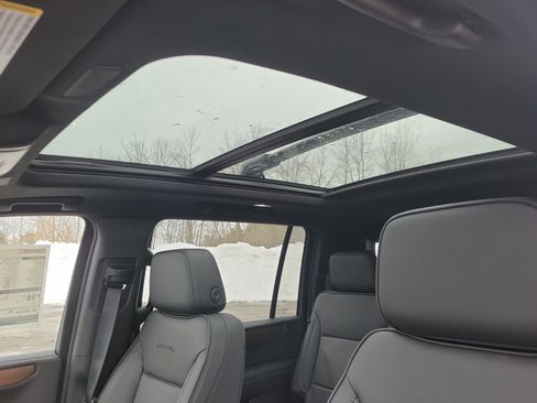 New 2026 GMC Yukon XL Denali w/ Sun & Power Step Package AWD/4WD image 27