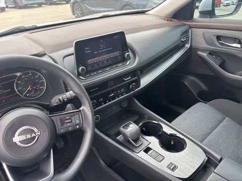 Used 2023 Nissan Rogue SV FWD image 20