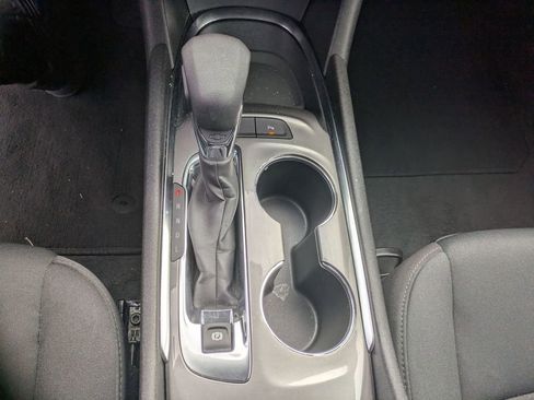 Used 2024 Chevrolet Malibu LT image 19