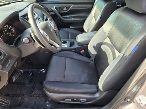 Used 2016 Nissan Altima 2.5 SR image 11