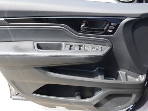 Used 2025 Honda Odyssey Elite image 21