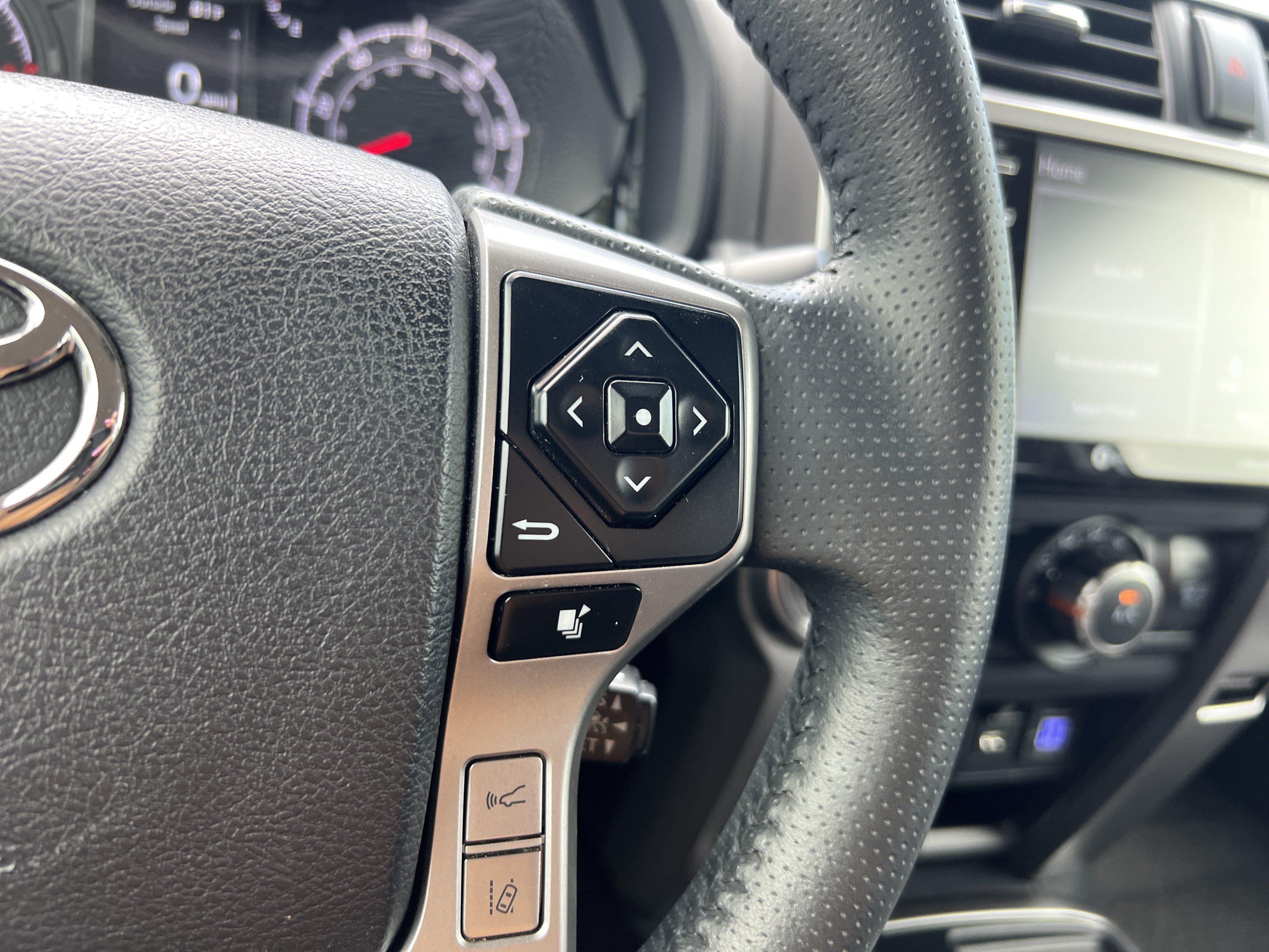 Used 2023 Toyota 4Runner SR5 RWD image 20