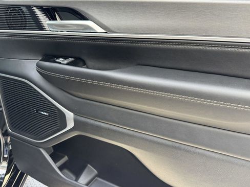 New 2026 Jeep Grand Wagoneer 4WD w/ 8-Passenger Seating Package image 9