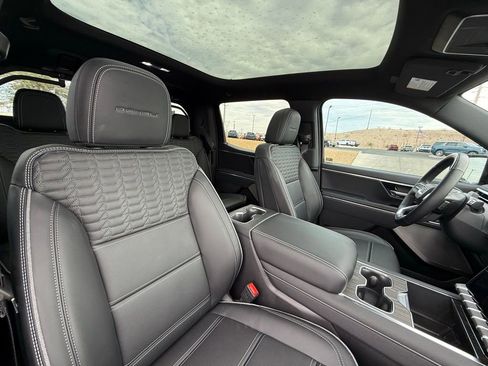 New 2024 GMC Sierra EV Denali image 16