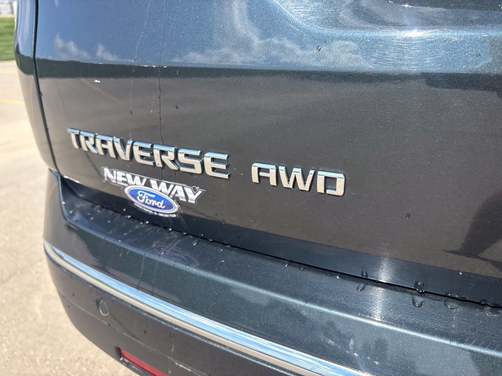 Used 2021 Chevrolet Traverse Premier AWD/4WD image 9