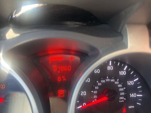 Used 2016 Nissan Juke SL image 39