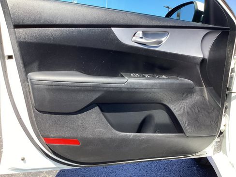 Used 2024 Kia Forte LXS FWD image 28