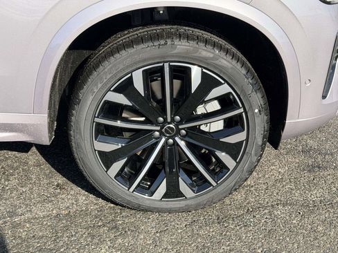 New 2026 Volvo XC90 T8 Ultra w/ Lounge Package image 24