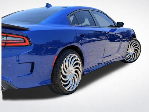 Used 2022 Dodge Charger R/T w/ Blacktop Package RWD image 12
