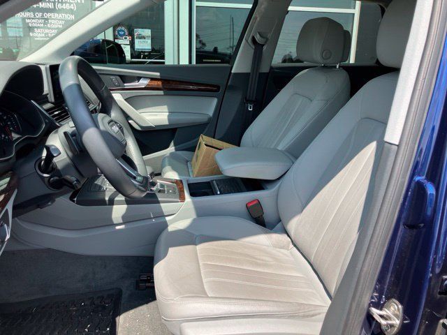Used 2020 Audi Q5 2.0T Premium AWD/4WD image 2