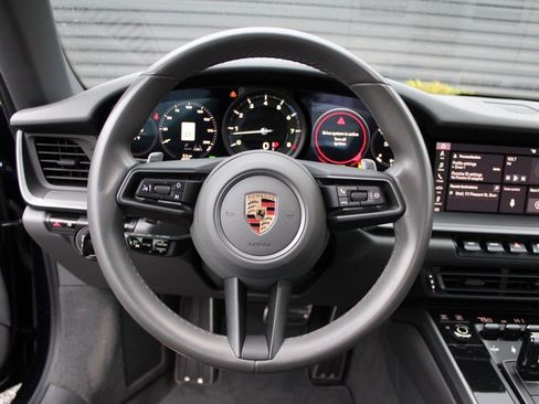 Used 2020 Porsche 911 Carrera 4S image 22
