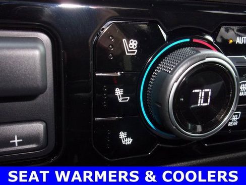 Used 2024 Chevrolet Silverado 1500 High Country w/ High Country Premium Package image 10