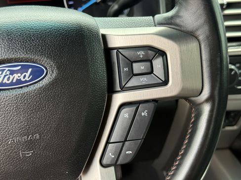 Used 2019 Ford F250 Platinum w/ Platinum Ultimate Package AWD/4WD image 16