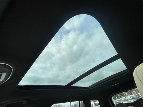 New 2026 Jeep Grand Cherokee L Limited image 9