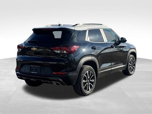 Used 2022 Chevrolet TrailBlazer ACTIV w/ Technology Package image 5