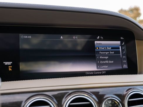 Used 2019 Mercedes-Benz S 560 4MATIC Sedan image 34