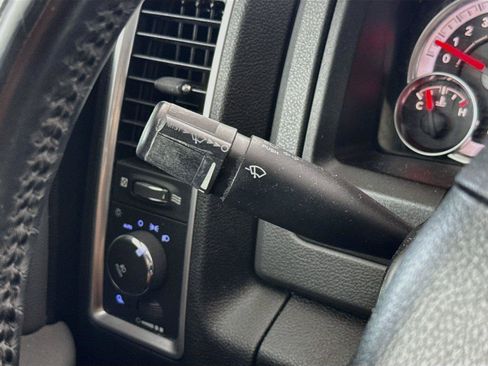 Used 2019 RAM 1500 Big Horn RWD image 11