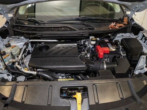 Used 2022 Nissan Rogue SV w/ SV Premium Package image 21