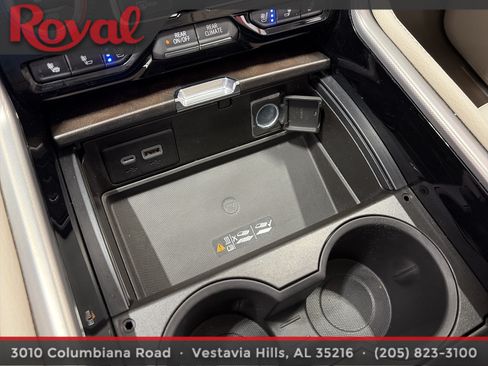 Used 2022 GMC Yukon Denali RWD image 31