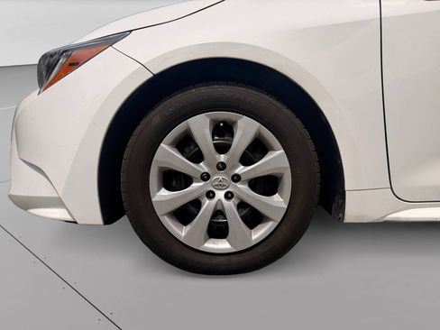 Used 2022 Toyota Corolla LE FWD image 26
