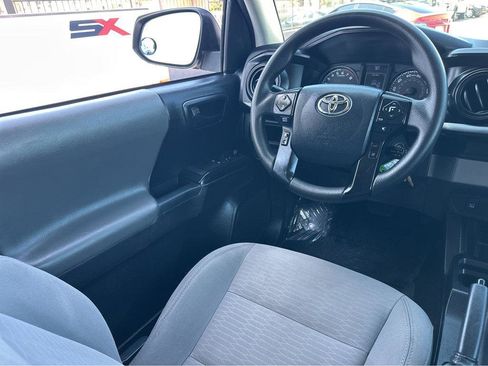 Used 2019 Toyota Tacoma SR image 19