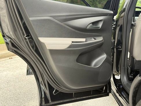 New 2026 Buick Envista Avenir FWD image 19