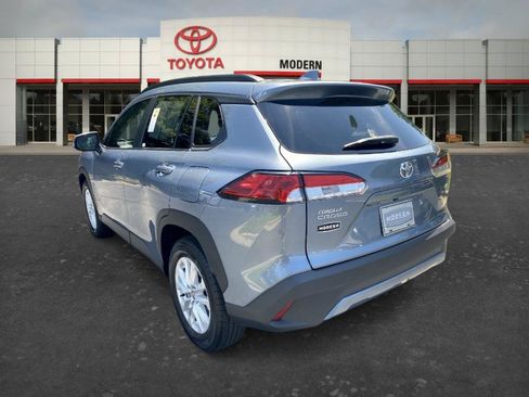 Certified 2023 Toyota Corolla Cross LE FWD image 6