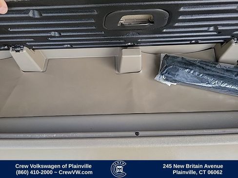 Used 2017 GMC Yukon SLT w/ Open Road Package image 60