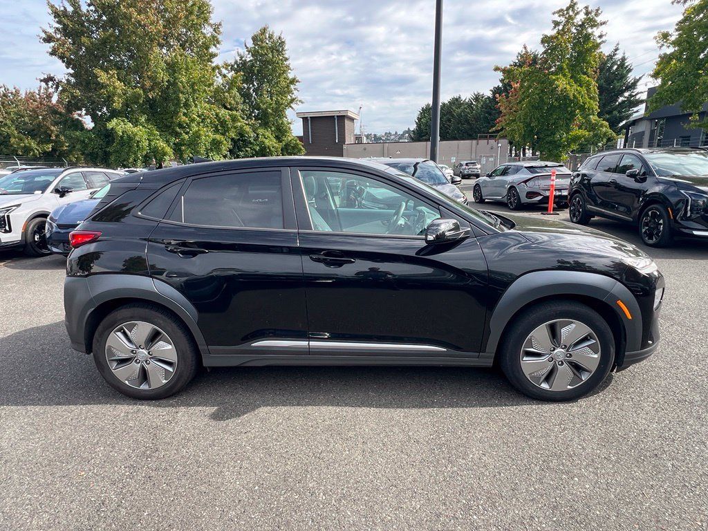 Used 2021 Hyundai Kona Ultimate w/ Cargo Package FWD image 6