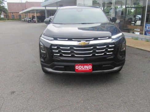 Used 2026 Chevrolet Equinox LT FWD image 3