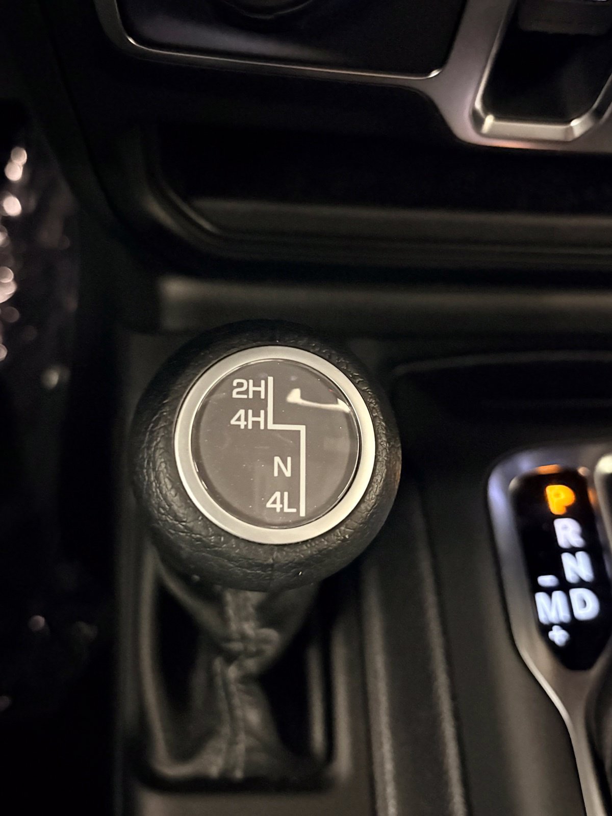 Used 2026 Jeep Wrangler Unlimited Sport AWD/4WD image 15