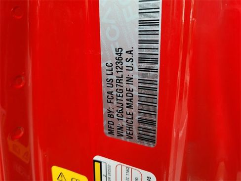 Used 2024 Jeep Gladiator Mojave w/ Convenience Group image 27