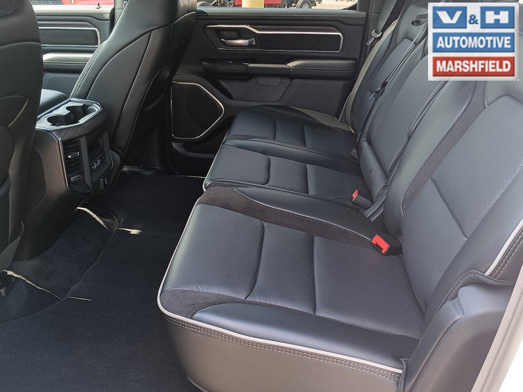 Used 2026 RAM 1500 Laramie w/ Sport Appearance Package AWD/4WD image 22