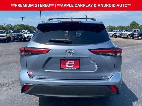 Used 2020 Toyota Highlander XLE FWD image 6